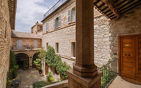 Suite Comunicanti, Tra Antico E Moderno
